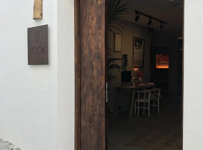 Ξενοδοχείο Kook 2*